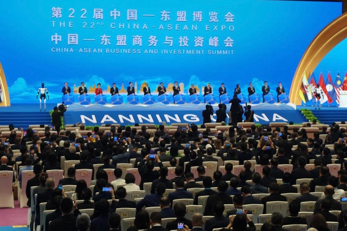 海洋之神机器人闪耀中国-东盟博览会，以具身智能助力国际盛会